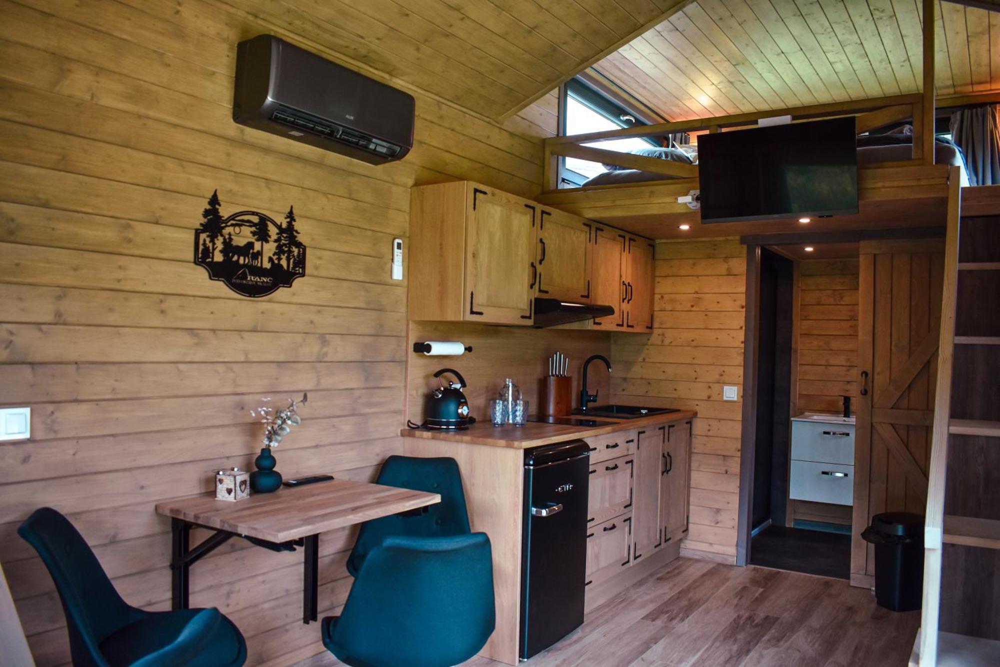 Гостевой дом Ranc Pod Ostrou Skalou Стратена Экстерьер фото
