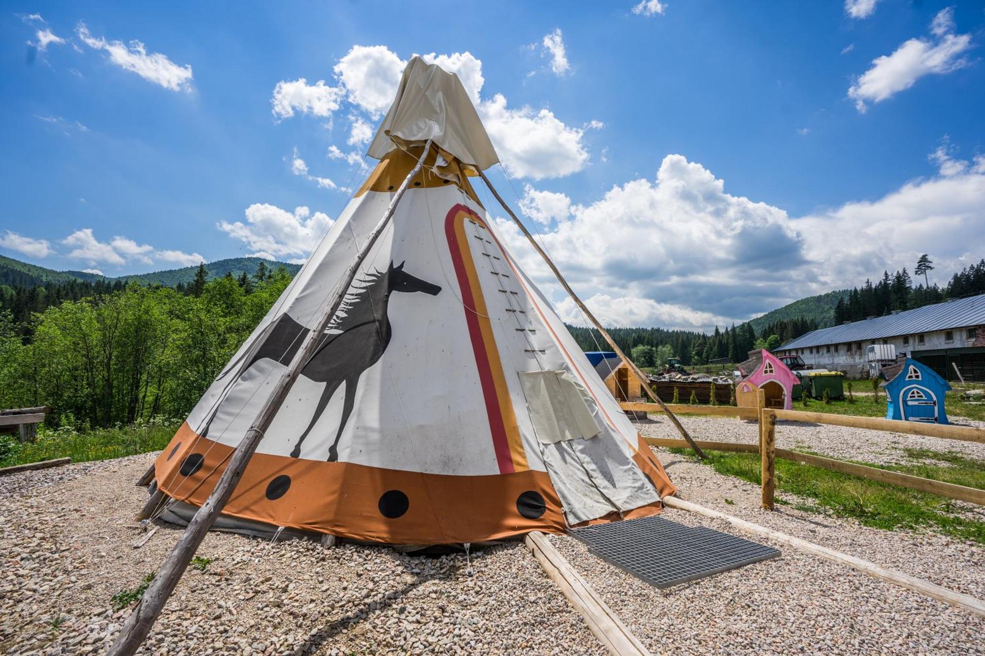Гостевой дом Ranc Pod Ostrou Skalou Стратена Экстерьер фото
